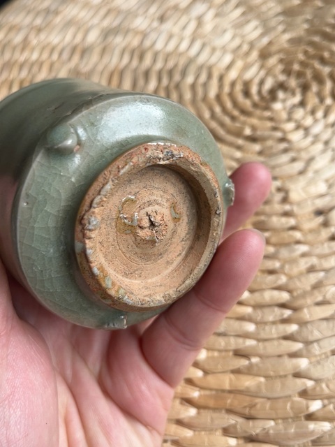 古玩陶瓷明·龍泉窯米黃釉三足爐（亦可稱琴爐）拍賣，當(dāng)前價格2000元