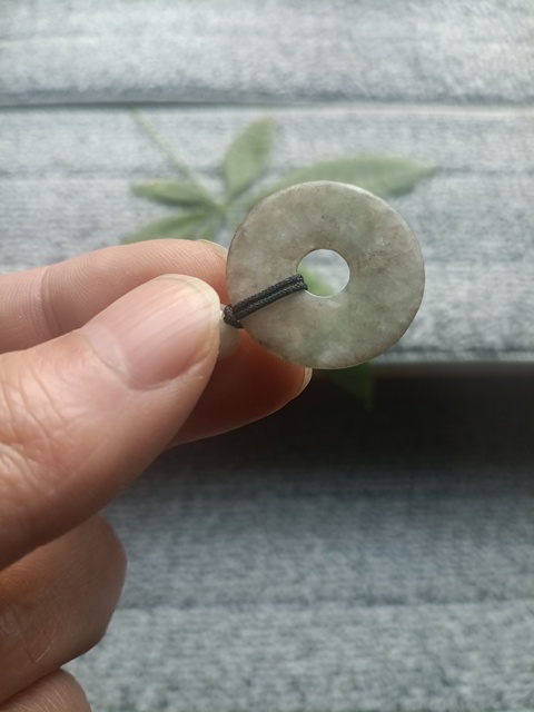古玩玉器清代天然翡翠平安扣拍賣,當前價格498元