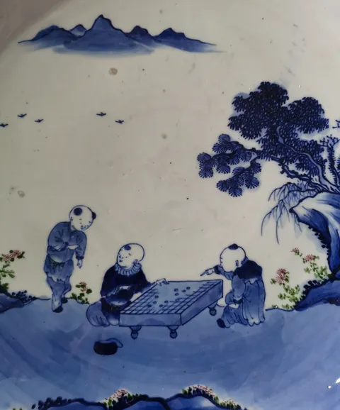 古玩陶瓷晚清民國青花加彩童子對弈圖賞盤拍賣，當前價格2960元