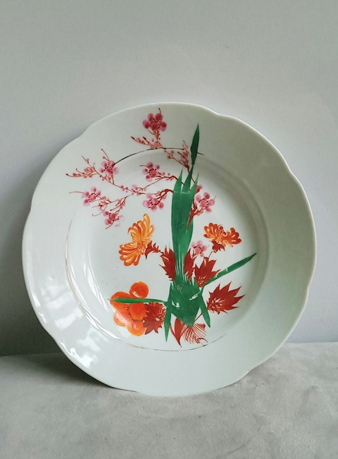 古玩陶瓷彩繪四季花卉紋盤拍賣，當前價格499元