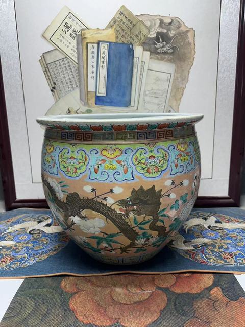 古玩陶瓷清晚期粉彩龍穿花紋大畫缸（41.8）拍賣，當前價格68888元