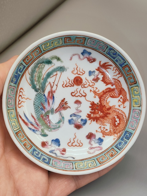 古玩陶瓷民國，龍鳳紋粉彩碟拍賣，當前價格0元