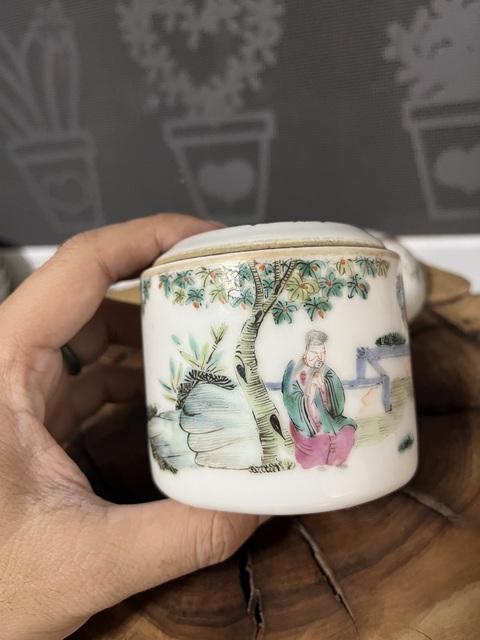 古玩陶瓷粉彩人物故事紋蓋缸拍賣,當(dāng)前價格2888元