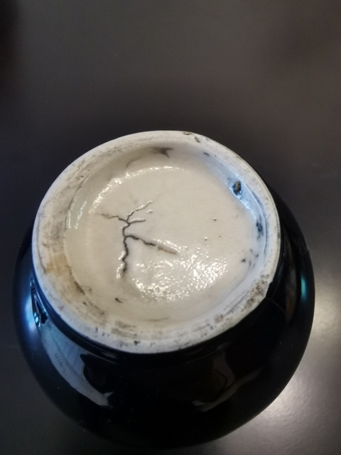 古玩陶瓷清晚期?茄皮紫釉撇口瓶拍賣,當前價格3000元