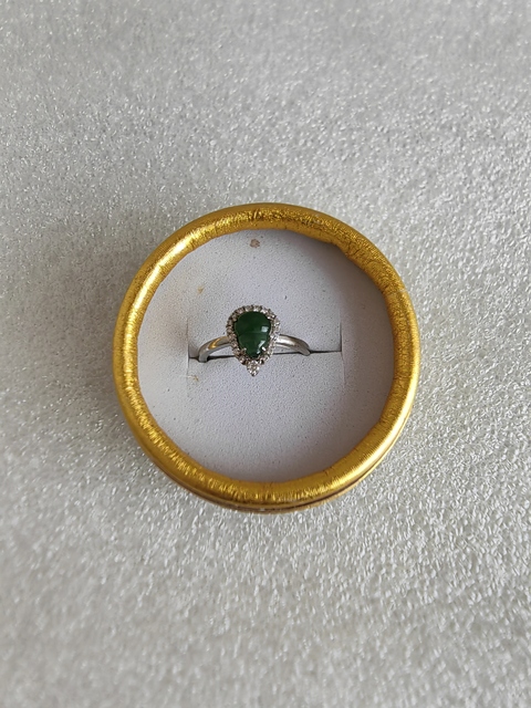 古玩玉器天然翡翠貔貅鑲嵌戒指拍賣(mài)，當(dāng)前價(jià)格350元