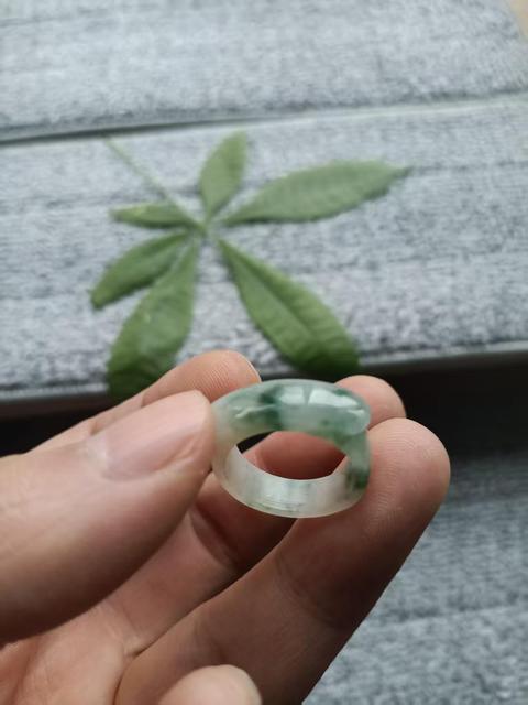 古玩玉器（虧本放漏）清代天然翡翠戒指拍賣，當前價格900元