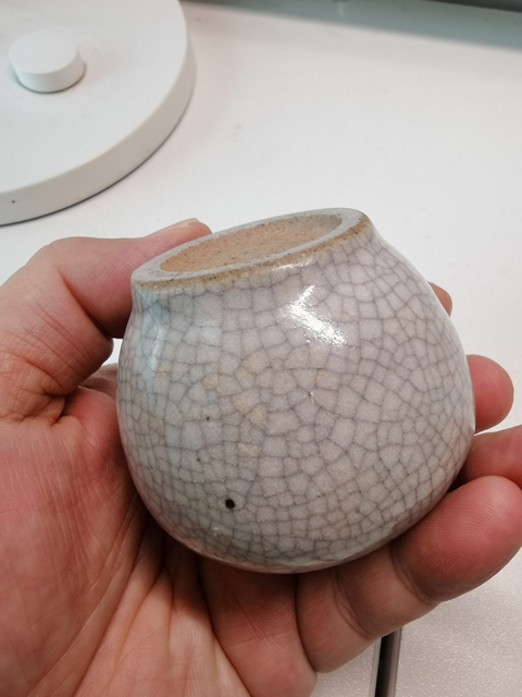 古玩陶瓷明代晚期?哥釉罐拍賣，當前價格888元