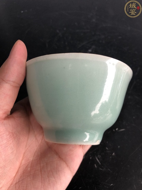 古玩陶瓷清中期·豆青釉杯拍賣(mài),當(dāng)前價(jià)格380元