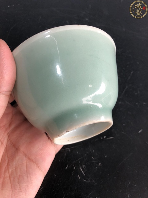 古玩陶瓷清中期·豆青釉杯拍賣(mài),當(dāng)前價(jià)格380元