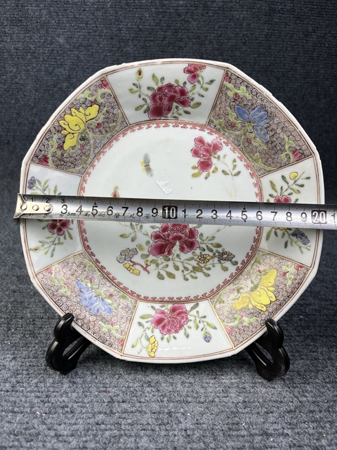 古玩陶瓷雍正粉彩花卉紋八方盤拍賣,當前價格2688元