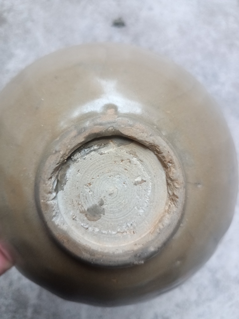 古玩陶瓷宋龍泉青瓷刻仰蓮紋碗拍賣,當(dāng)前價(jià)格6000元