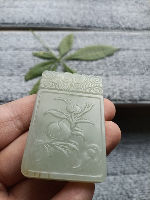 古玩玉器幾十年福壽人物玉牌子拍賣,當前價格3999元