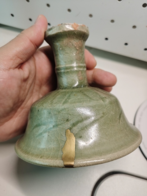 古玩陶瓷元末明初?龍泉青瓷刻花高足杯拍賣,當前價格2300元