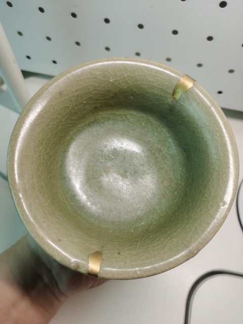 古玩陶瓷元末明初?龍泉青瓷刻花高足杯拍賣,當前價格2300元