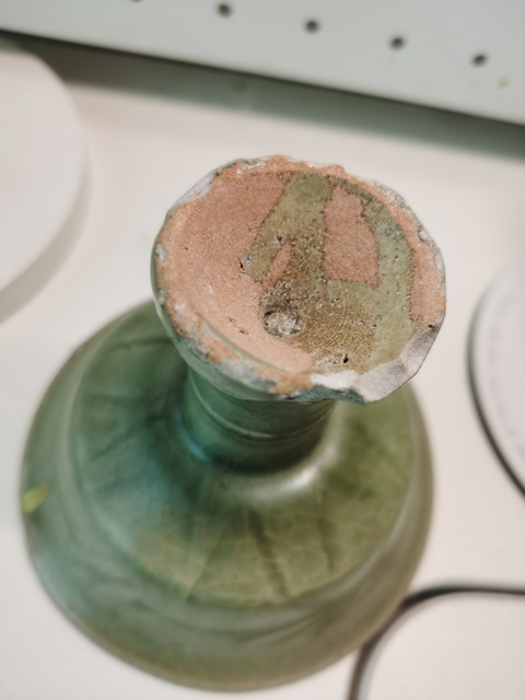 古玩陶瓷元末明初?龍泉青瓷刻花高足杯拍賣,當前價格2300元