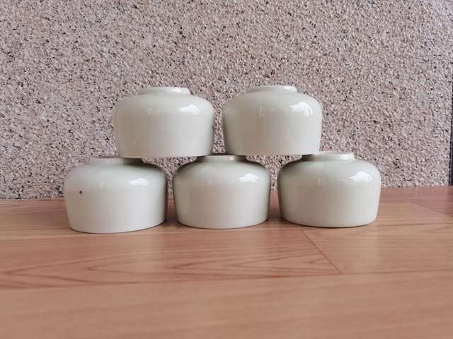 古玩陶瓷梅紋杯一組拍賣,當(dāng)前價格260元