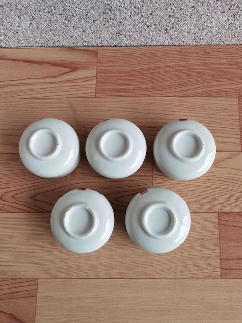 古玩陶瓷梅紋杯一組拍賣,當(dāng)前價格260元