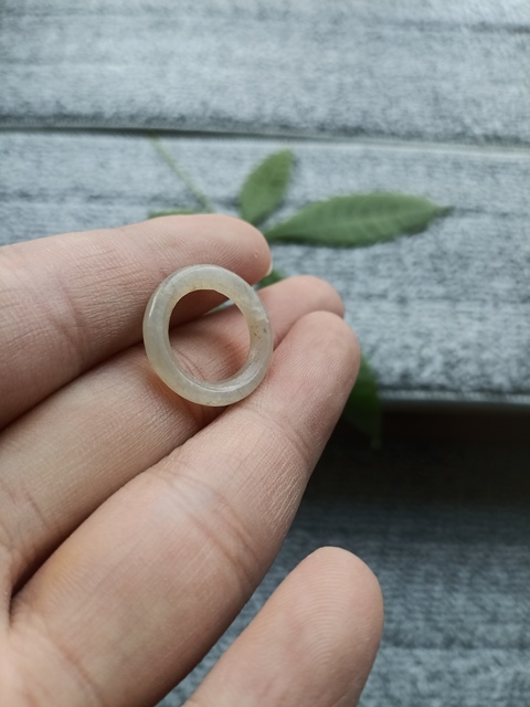 古玩玉器（放漏）清代和田白玉雕“素紋環”自己編的拍賣，當前價格1300元