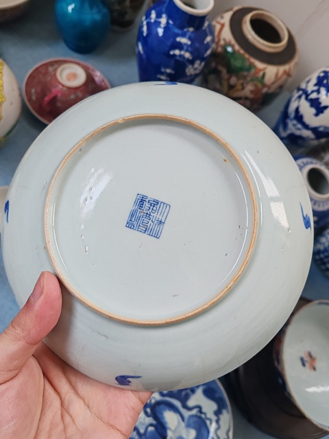 古玩陶瓷清嘉慶時(shí)期青花三多紋盤拍賣，當(dāng)前價(jià)格880元