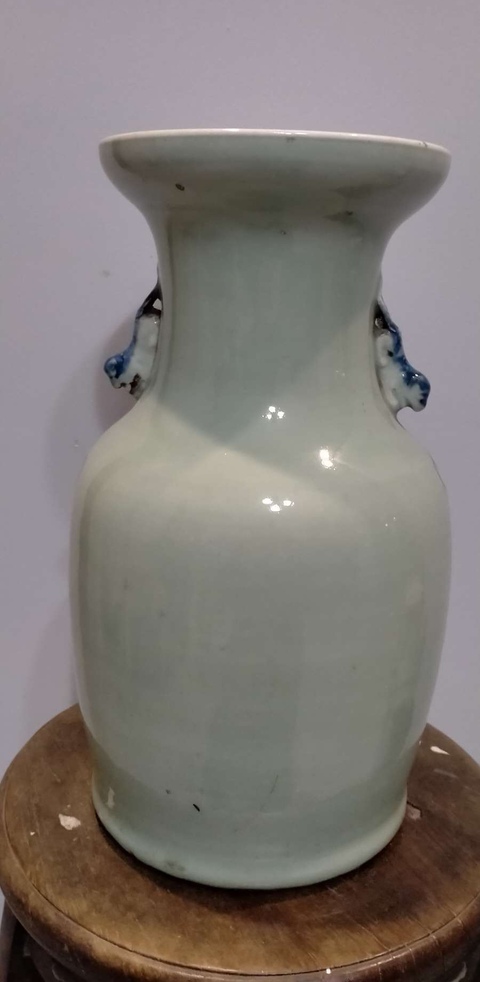 古玩陶瓷豆青釉青花瓶拍賣,當(dāng)前價格5299元