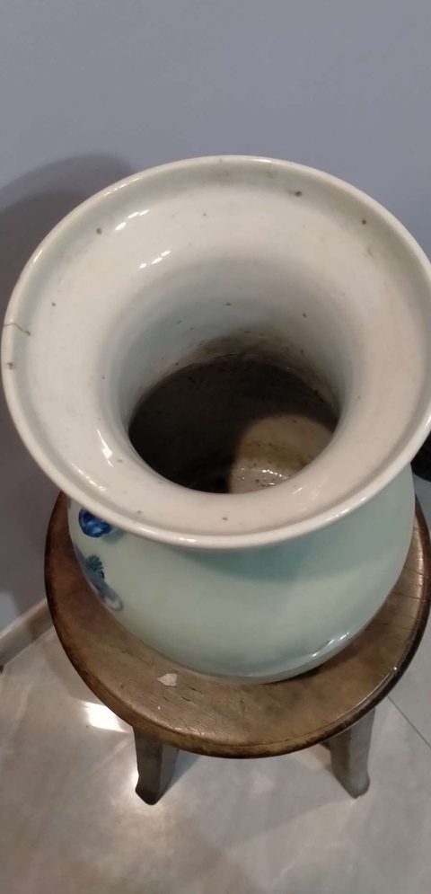 古玩陶瓷豆青釉青花瓶拍賣,當(dāng)前價格5299元