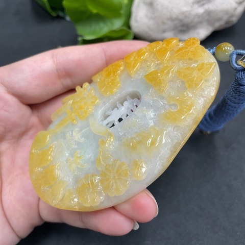 古玩玉器山水牌子(帶翡翠鑒定證書)拍賣,當前價格1800元