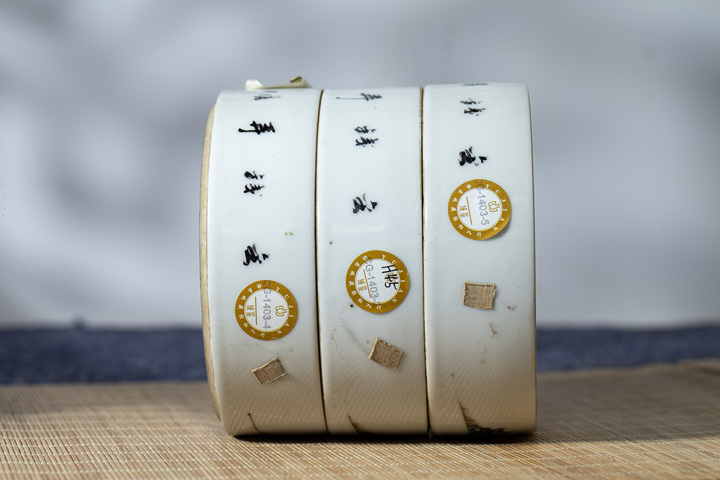 古玩陶瓷民國·粉彩合和二仙紋四節蓋盒拍賣，當前價格548元