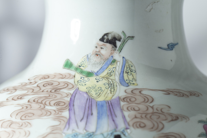 古玩陶瓷清末民初·粉彩八仙人物紋獸耳尊拍賣，當前價格36270元