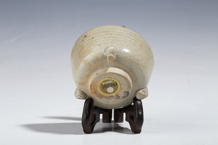 古玩陶瓷·青釉弦紋吊腳爐
真品鑒賞圖