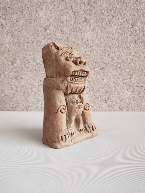 古玩陶瓷紅陶獅子拍賣，當(dāng)前價(jià)格550元