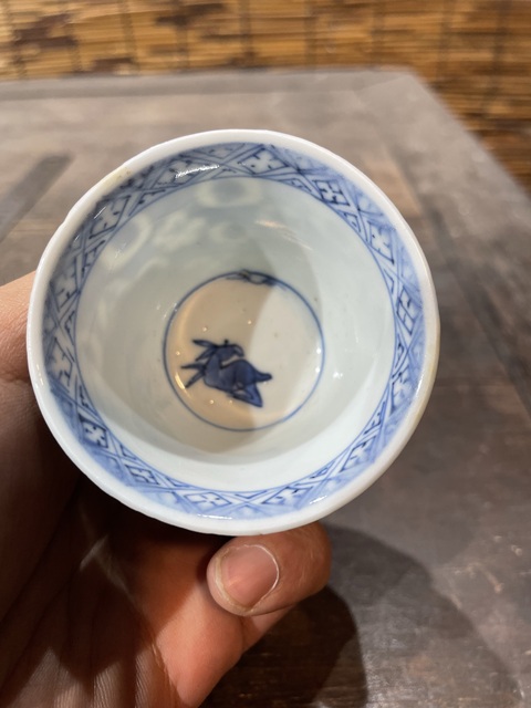 古玩陶瓷清代青花花卉詩文杯拍賣，當(dāng)前價格300元