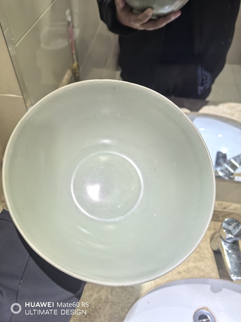 古玩陶瓷龍泉青瓷刻仰蓮紋碗,北宋拍賣,當前價格10800元
