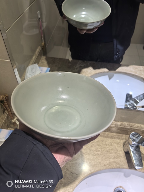 古玩陶瓷龍泉青瓷刻仰蓮紋碗,北宋拍賣,當前價格10800元