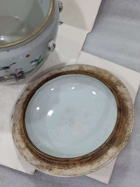 古玩陶瓷晚清人物紋粉彩四系粥罐拍賣，當前價格2880元
