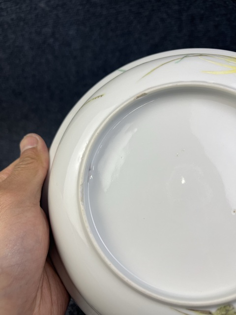 古玩陶瓷民國·細(xì)路粉彩菊花紋折沿大碗拍賣,當(dāng)前價(jià)格1280元