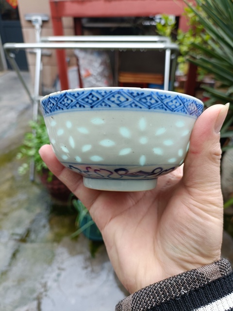 古玩陶瓷精品官窯內造款細路青花玲瓏瓷賞碗拍賣，當前價格1980元
