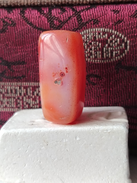 古玩玉器大尺寸天然紅瑪瑙“多棱珠”拍賣,當前價格66元