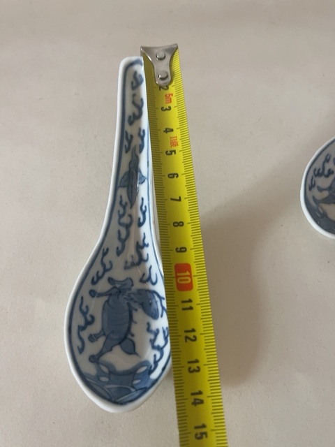 古玩陶瓷青花海水海八怪紋勺子一對拍賣,當前價格1288元