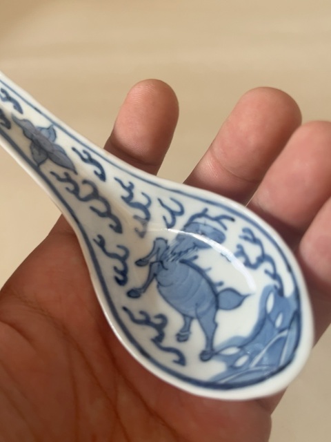古玩陶瓷青花海水海八怪紋勺子一對拍賣,當前價格1288元