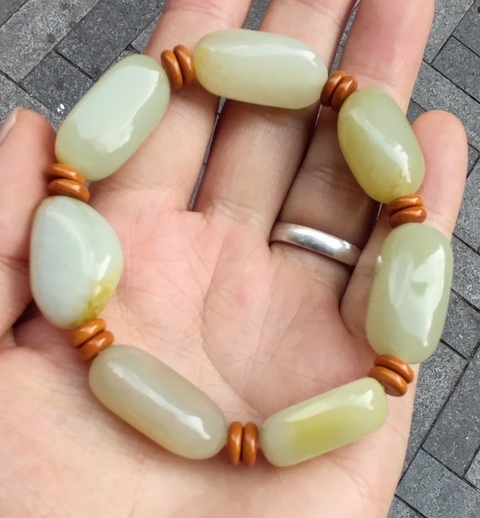 古玩玉器和田玉珠手串拍賣,當前價格888元