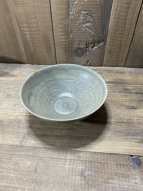 古玩陶瓷宋代珠光青瓷刻花碗拍賣，當前價格1580元