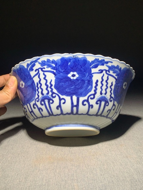 古玩陶瓷清光緒·青花牡丹葵口大碗拍賣，當前價格3380元