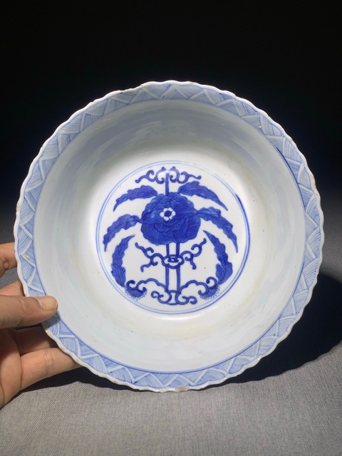古玩陶瓷清光緒·青花牡丹葵口大碗拍賣，當前價格3380元