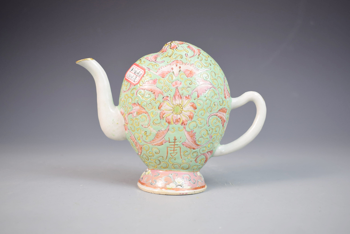 古玩陶瓷清晚色地粉彩纏枝寶象花倒流壺拍賣，當(dāng)前價(jià)格3500元