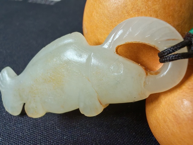 古玩玉器玉魚型墜真品鑒賞圖