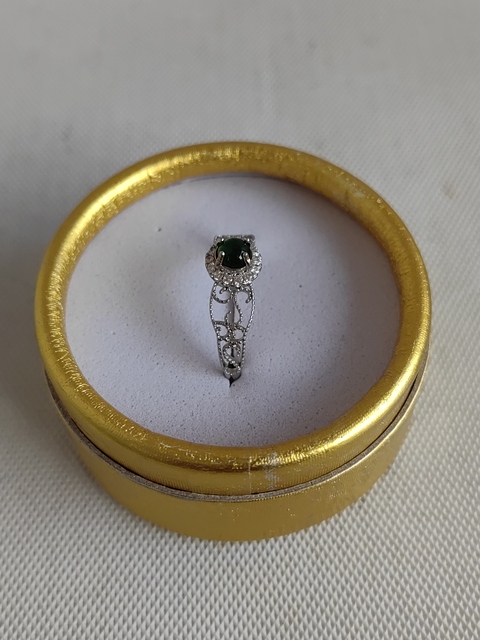 古玩玉器天然翡翠鑲嵌戒指拍賣，當前價格298元