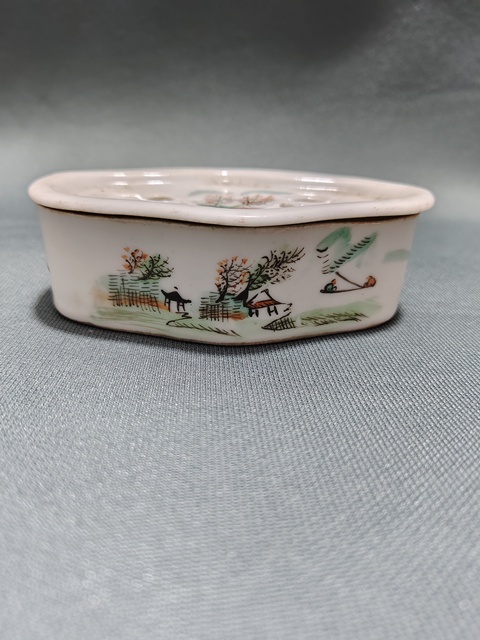 古玩陶瓷淺絳彩山水人物紋蛐蛐罐拍賣,當前價格1200元