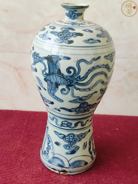 中国　青花　花卉雲龍鳳凰文　梅瓶　V　6953 中国 青花 花卉雲龍鳳凰文 梅瓶 V 6953