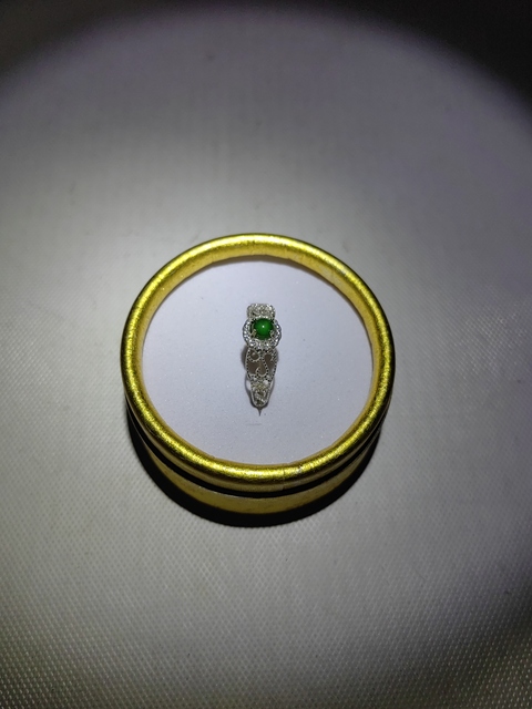 古玩玉器天然翡翠鑲嵌戒指拍賣，當前價格298元