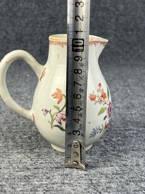 古玩陶瓷乾隆粉彩花卉紋奶壺拍賣,當前價格1288元